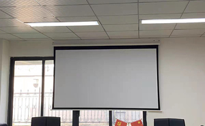 16:9 120 "Màn Hình Máy Chiếu Kéo Xuống Bằng Tay Có Thể Thu Vào/Màn Chiếu Thủ Công/Trắng Mờ Với Màu Trắng Tự Khóa - Product Image 5