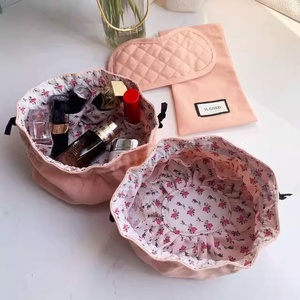 Vải trang điểm <span class=keywords><strong>Pouch</strong></span> dây rút Túi mỹ phẩm nhỏ hoa dễ thương lưu trữ túi biểu tượng tùy chỉnh thêu du lịch trang điểm phụ kiện - Product Image 6