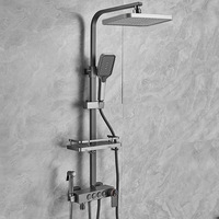 Ensemble de douche mural personnalisé en acier inoxydable thermostatique à quatre fonctions avec douchette rétractable, jet pluie et cascade pour appartement