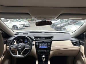 <span class=keywords><strong>Nissan</strong></span> X-Trail 2017 2.0L CVT XL 2WD Comfort Automático - Piezas Originales, Pintura Original, Autos Usados Sin Accidentes - Product Image 3