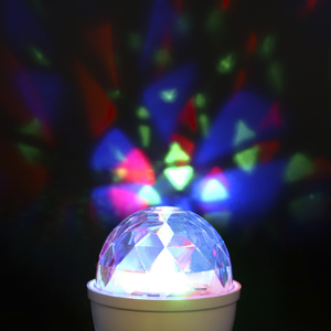 Aigostar RGB LED luci da discoteca 360 ° rotanti E27 lampadina 3W luce stroboscopica colore che cambia lampada decorata per feste - Product Image 5