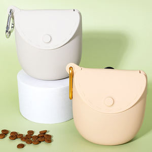 Sac de dressage pour animaux de compagnie <span class=keywords><strong>en</strong></span> silicone alimentaire portable, pochette à friandises pour chien <span class=keywords><strong>en</strong></span> silicone de qualité alimentaire pour l'extérieur - Product Image 6