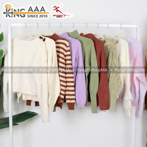 Maglione Corto Vintage in Lana KingAAA, Pullover <span class=keywords><strong>Femminile</strong></span> di Seconda Mano, Maglioni Invernali Spessi, <span class=keywords><strong>Abbigliamento</strong></span> all'<span class=keywords><strong>Ingrosso</strong></span> - Product Image 2