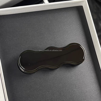 Diffuseur de parfum avec logo personnalisé Accessoires de mode déodorant Clip pour bouche d'aération de voiture Désodorisant
