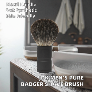 Brosse à raser pour homme de qualité supérieure avec logo personnalisé, poils synthétiques en nylon, manche en métal, pour le soin de la barbe - Product Image 2