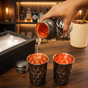 Ensemble de bouteilles d'eau en cuivre martelé avec 2 verres et couvercle - Product Image 2