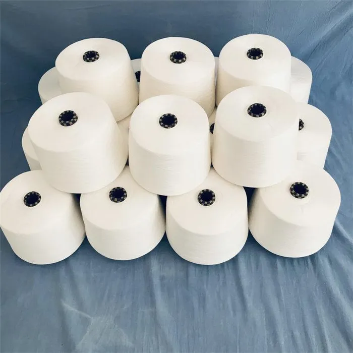 Prix bas d'usine 100% fil de filament de polyester tube d'anneau en gros fil à coudre fil filé de haute qualité 40 s