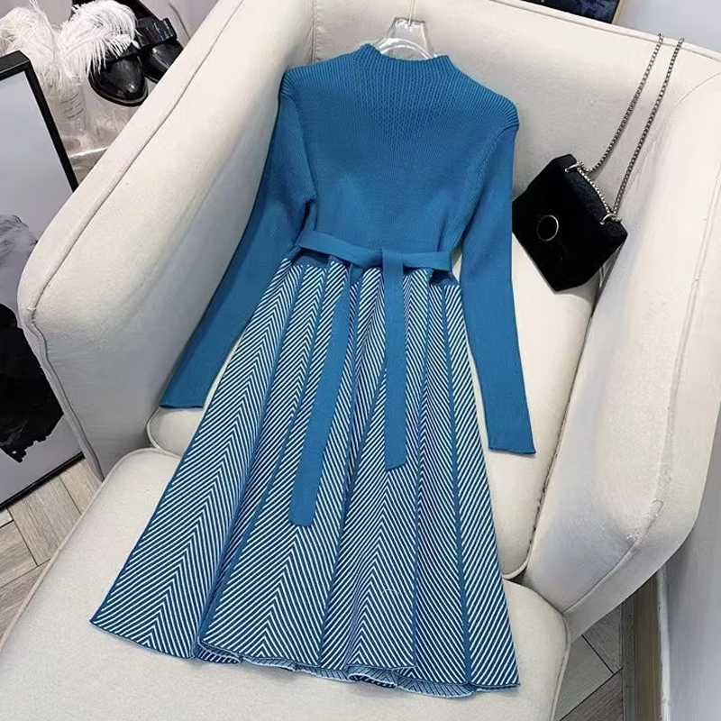 self portrait 3d floral lace midi dress Long Buckled Knit Dress main image 1