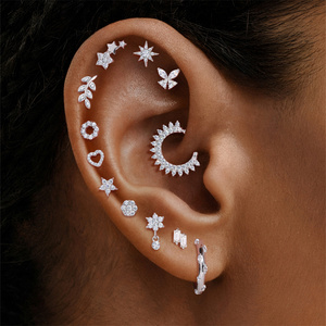 Piercing de cartílago con rosca de plata de ley 925 de 16G, diseño de estrella, octágono, rama hueca, mariposa, corazón, flor y moissanita, con parte trasera plana - Product Image 1