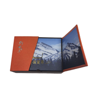 Boîtes d'expédition en carton ondulé noir de luxe personnalisées en usine boîte-cadeau de luxe en papier avec gaufrage à couvercle rabattable manipulé