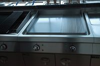 Réfrigérateur à porte simple en verre résistant à la corrosion pour buffet