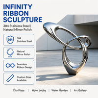 Sculpture en ruban infini en acier inoxydable 304, poli miroir, sans soudure, boucle abstraite, personnalisable pour hôtels, jardins aquatiques et places publiques