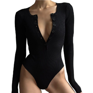 C230130 Combinaison décontractée moulante en coton uni à manches longues, col en V, tricotée, pour femme, collection automne 2023 - Product Image 1
