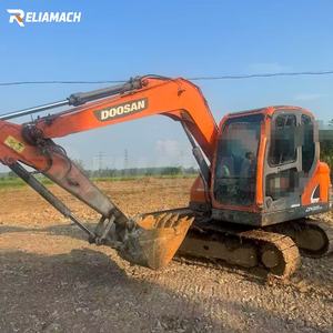Crawler Excavator DOOSAN DX75 2018 <b>Model</b> 7.5 Ton Doosan <b>Engine</b> & Gearbox Hydraulic Components - Product Image 1