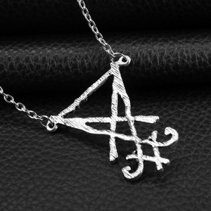 Collares con Colgante de Signo de Poder Malvado Estilo Punk Lucufer para Hombres y Mujeres, Joyería de Moda - Product Image 5