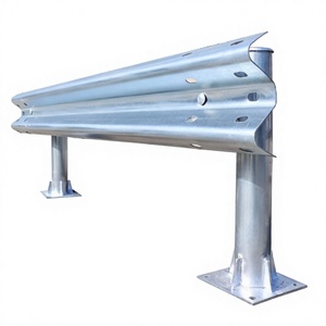 Barrière de sécurité routière en acier W-Beam, norme ABNT, galvanisée à chaud, avec poteaux et bornes pour autoroutes brésiliennes - Product Image 3