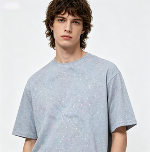 เสื้อยืดลำลองแขนสั้นผู้ชาย สตรีทแวร์ ผ้าฝ้าย 100% นุ่มสบาย น้ำหนัก 220 กรัม ทรงหลวม - Product Image 1