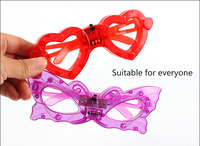 Lunettes lumineuses LED en gros, jouets, formes assorties, lunettes brillantes au néon pour enfants, anniversaire, carnaval, soirée