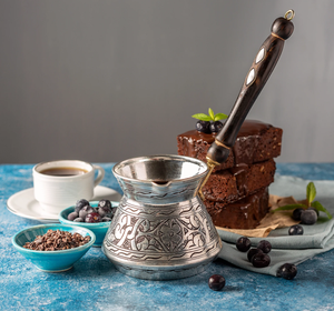 Cafetière turque Style Vintage Cafetière en cuivre Cuisinière Cezve avec poignée en bois Conception martelée à la main - Product Image 2