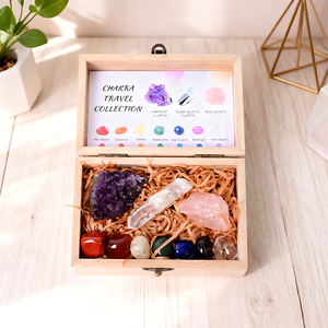 Vente en gros de kits de cristaux de guérison 7 chakras de haute qualité dans une boîte en bois - Product Image 1