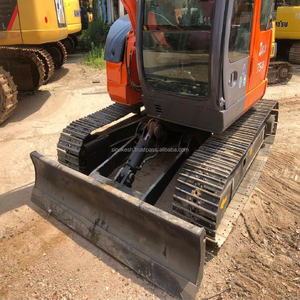 Japon Hitachi ZX75 Machines d'excavatrice d'occasion 7 tonnes avec pompe Mini Digger d'occasion - Product Image 4