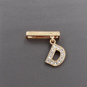 จี้ตัวอักษรประดับเพชรหรูหราสำหรับสายนาฬิกา - Product Image 4