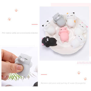 25 Piezas de Juguetes Antiestrés de Navidad con Forma de Gato Kawaii, Mini Juguetes Blandos de TPR para Apretar, Pelotas Antiestrés, Juguetes Sensoriales - Product Image 6