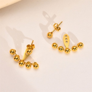 Boucles d'oreilles à clous réglables plaquées or, en acier inoxydable, avec perles, pour femmes - Product Image 3