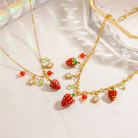 Kalung Baja Anti Karat Lapis Emas 18K Tahan Air Anti Luntur Liontin Stroberi Enamel Rantai Paperclip Perhiasan Wanita