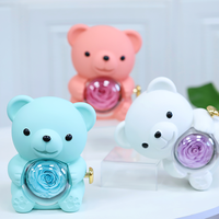 Boîte Carrée Rotative Ours en Gros avec Fleurs Éternelles Préservées pour Bijoux, Cérémonies de Remise des Diplômes, Noël, Thanksgiving, Saint-Valentin