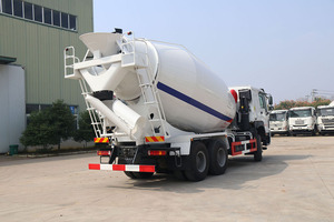 Autocarro <span class=keywords><strong>Betoniera</strong></span> Usato 6x4 con Caricamento Automatico, Motore Diesel 340CV, 10 Ruote, per Costruzione Stradale in Africa - Product Image 4