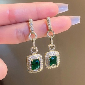 Orecchini a Cerchio Grandi in Stile Francese, Gioielli Eleganti e di Lusso per Donne, Accessorio Chic per Feste e Uso Quotidiano, Idea Regalo - Product Image 2