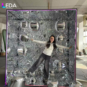 Photomaton LEDA personnalisé en argent pour intérieur, photomaton magazine, photomaton de fête, photomaton Vogue avec bande lumineuse RVB pour la décoration d'événements de mariage - Product Image 1