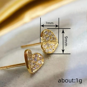 Orecchini a perno a forma di cuore, gioielli da donna minimalisti ed eleganti, per uso quotidiano, outfit da ufficio, idea regalo - Product Image 4