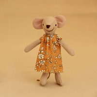 Poupée souris en peluche faite à la main, robe florale orange, manches à volants, 13 cm, animal en peluche assis, ornement, décoration d'intérieur, cadeau