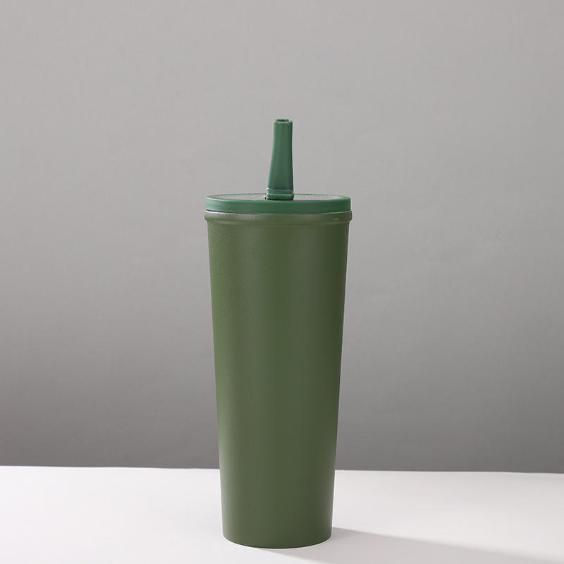 D. สีเขียว