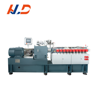 Extrudeuse industrielle bivis parallèle co-rotative, rapport L/D 44:1, puissance 75 kW, pour masterbatch, vis résistantes à l'usure, PLC
