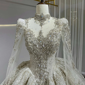 Robe de mariée princesse JFH07 à col montant, avec appliques florales en cristal et pompons, traîne chapelle, style moderne bouffant pour filles - Product Image 3