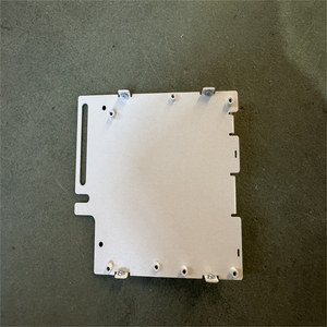 تصنيع المعادن وتشكيل الصفائح المعدنية وإنتاج الملحقات المعدنية المخصصة غير القياسية وقطع الفولاذ المطلية باللون الأسود - Product Image 3