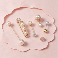 Broche Ajustable para Cintura con Perlas y Diamantes de Imitación, Pin Antideslizante para Ropa, Accesorio de Moda.
