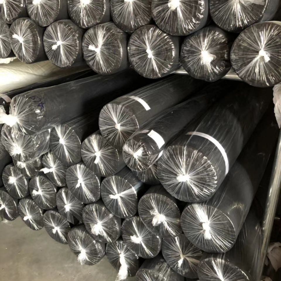 Белые рулоны фланелевой ткани из полиэстера и хлопка