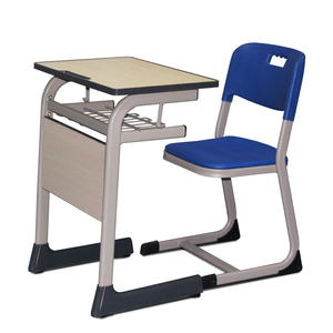 Silla de Escritorio Individual Ajustable en Altura, de Madera Resistente, Diseño Moderno para Aula, Hogar o Oficina Universitaria - Product Image 4