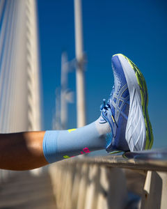 Bán Buôn Biểu Tượng Tùy Chỉnh Độ Ẩm Thoáng Khí Liền Mạch Đan Tập Thể Dục Nhanh Chóng Làm Khô Thể Thao Chạy Marathon Vớ Quần Vợt - Product Image 5