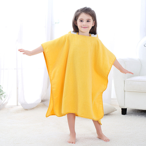 <span class=keywords><strong>Accappatoio</strong></span> personalizzato da notte per bambini <span class=keywords><strong>con</strong></span> <span class=keywords><strong>cappuccio</strong></span> - Product Image 3