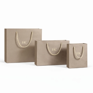 Boîte à bijoux de collection personnalisée en similicuir rigide à charnière avec insert en microfibre et logo personnalisé en relief – Vente en gros - Product Image 4