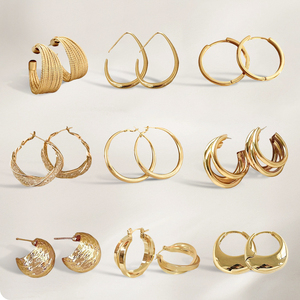 Ingrosso moda europa <span class=keywords><strong>e</strong></span> America <span class=keywords><strong>orecchini</strong></span> placcati <span class=keywords><strong>oro</strong></span> in acciaio inox geometrico dichiarazione Huggie cerchio <span class=keywords><strong>orecchini</strong></span> donna gioielli - Product Image 2