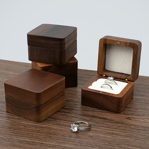 Spot Custom Wooden Jewelry Box Small Portable Travel Earrings Mini Jewelry Ring Box Storage Box For Marriage Proposal