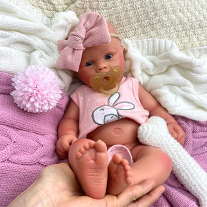 دمى أطفال سيليكون واقعية قابلة للتخصيص بطول 18 بوصة للفتيات مع إمكانية تخصيص لون البشرة والشعر والإكسسوارات - Product Image 3