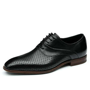 Chaussures en cuir respirantes à bout rond - Chaussures pour hommes de qualité supérieure fabriquées à la main pour les occasions professionnelles et décontractées - Product Image 4