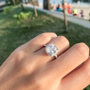 Classico 925 Sterling Silver 3CT Cubic Zirconia Halo cuscino anello di fidanzamento romantico bianco <span class=keywords><strong>da</strong></span> <span class=keywords><strong>sposa</strong></span>/abito <span class=keywords><strong>da</strong></span> festa per le donne - Product Image 4